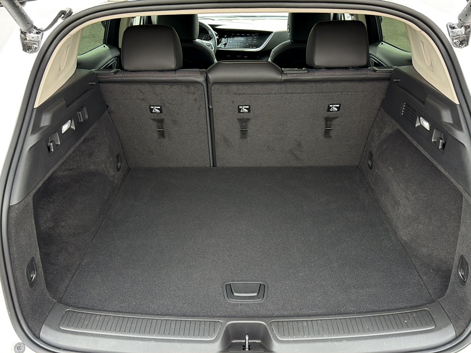 2023 Buick Envision Base