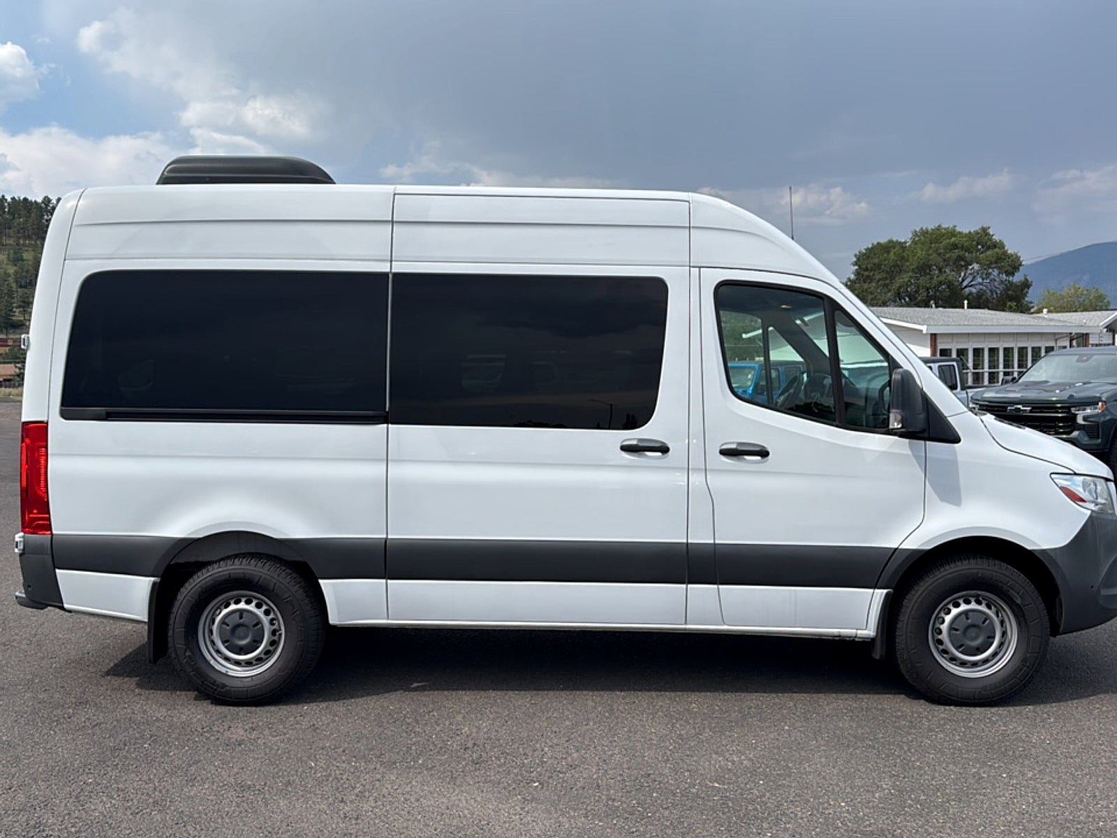 2020 Freightliner Sprinter Passenger Van Base