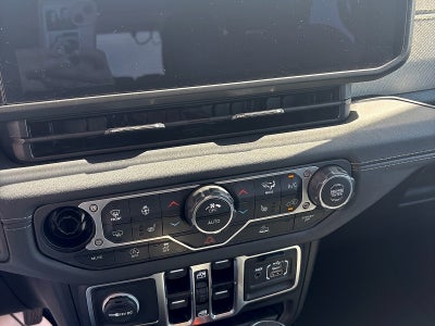 2024 Jeep Wrangler 4-Door Sahara 4x4