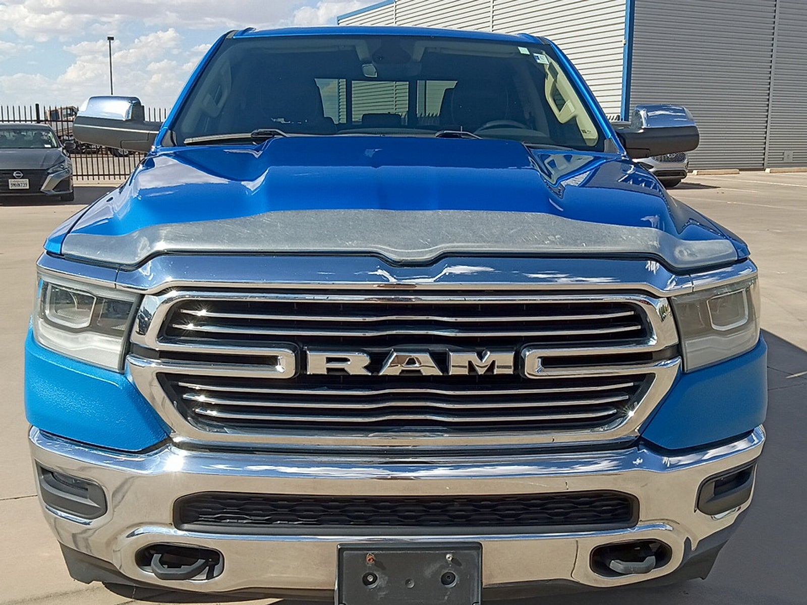2020 RAM 1500 Laramie Crew Cab 4x4 6'4" Box
