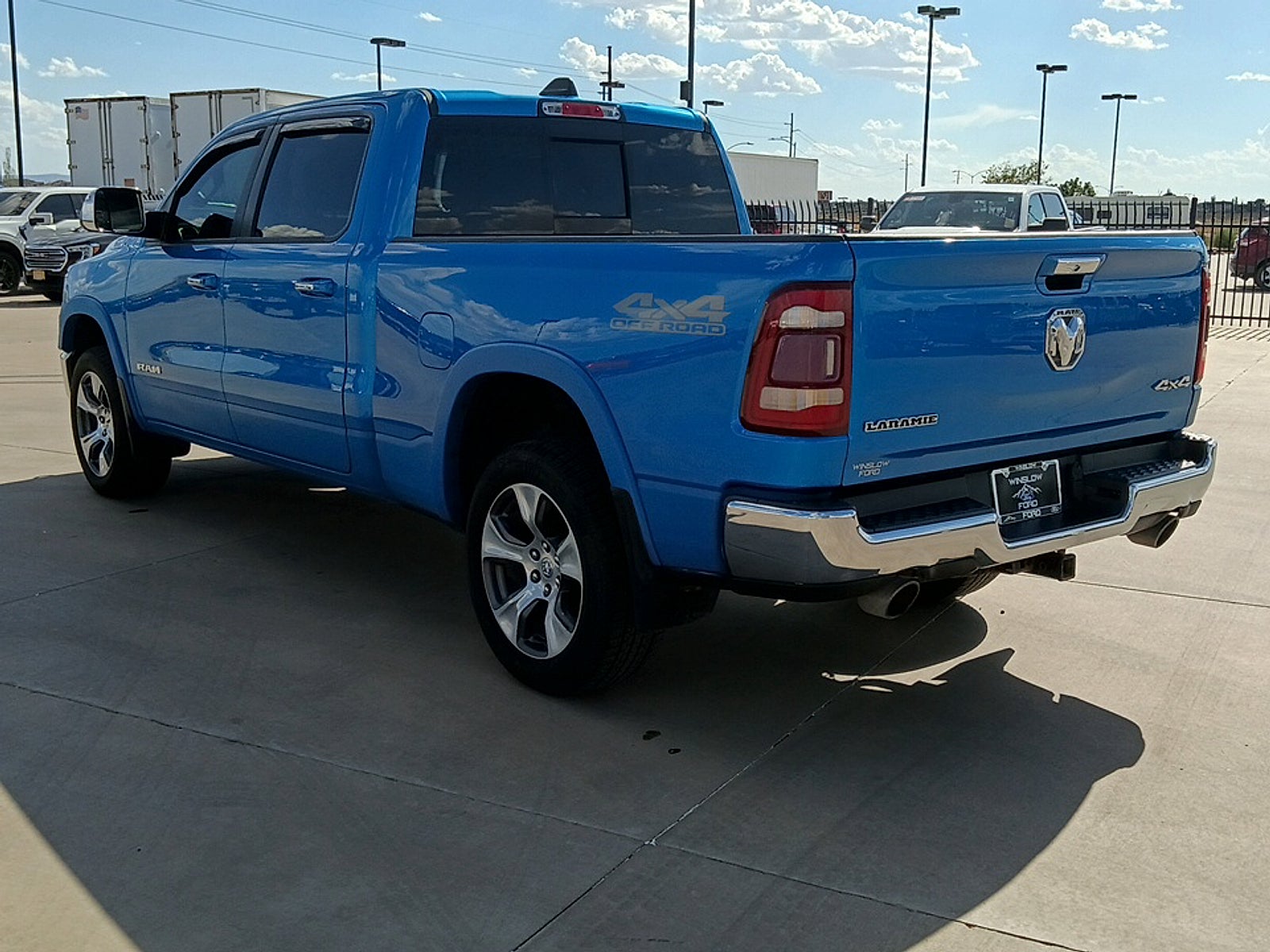 2020 RAM 1500 Laramie Crew Cab 4x4 6'4" Box