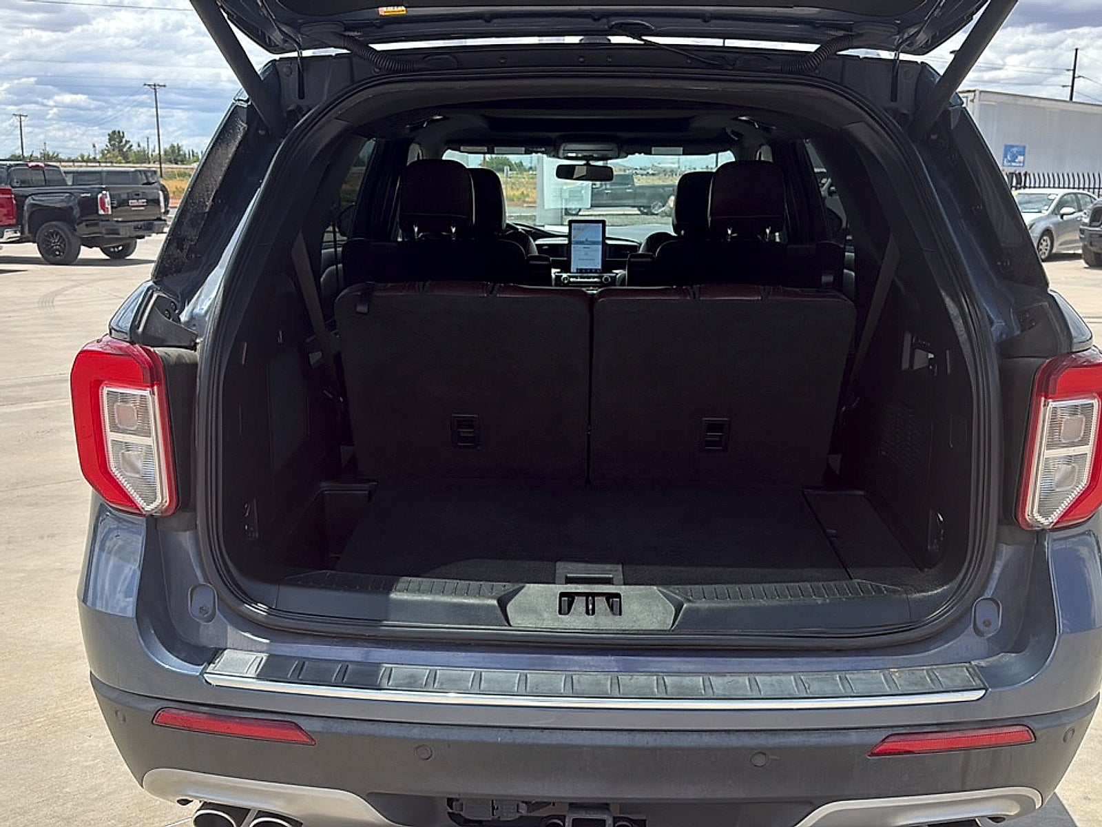 2021 Ford Explorer Platinum