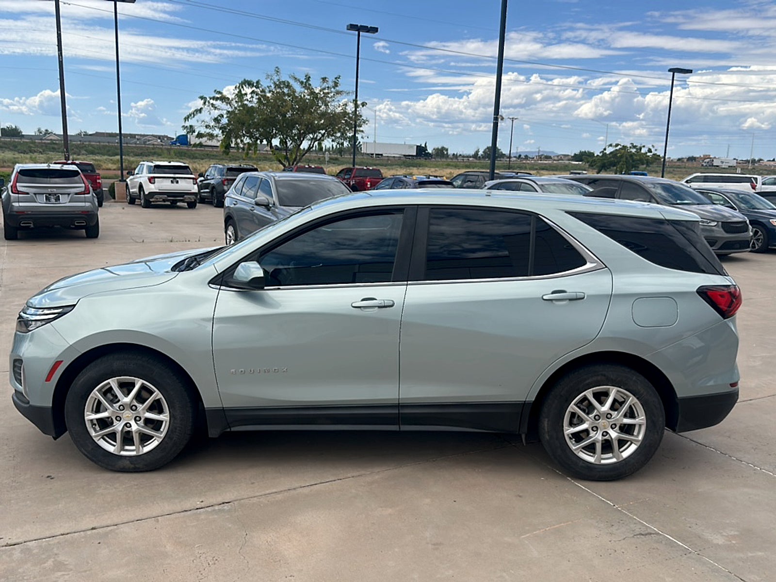 2022 Chevrolet Equinox FWD LT