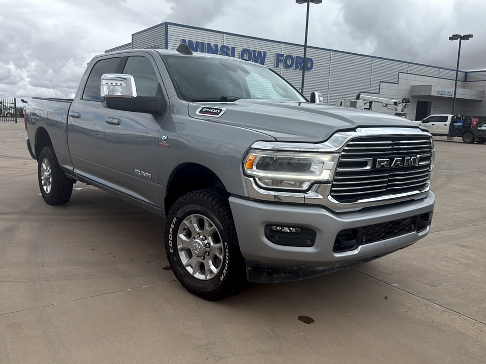 2024 RAM 2500 Laramie Crew Cab 4x4 6'4" Box