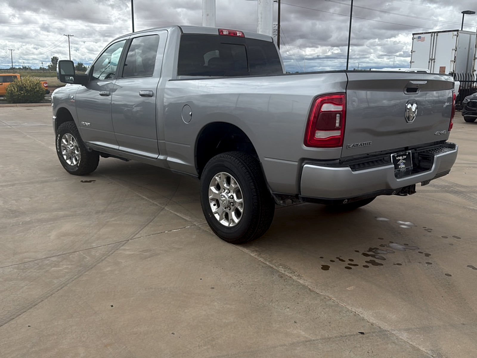 2024 RAM 2500 Laramie Crew Cab 4x4 6'4" Box