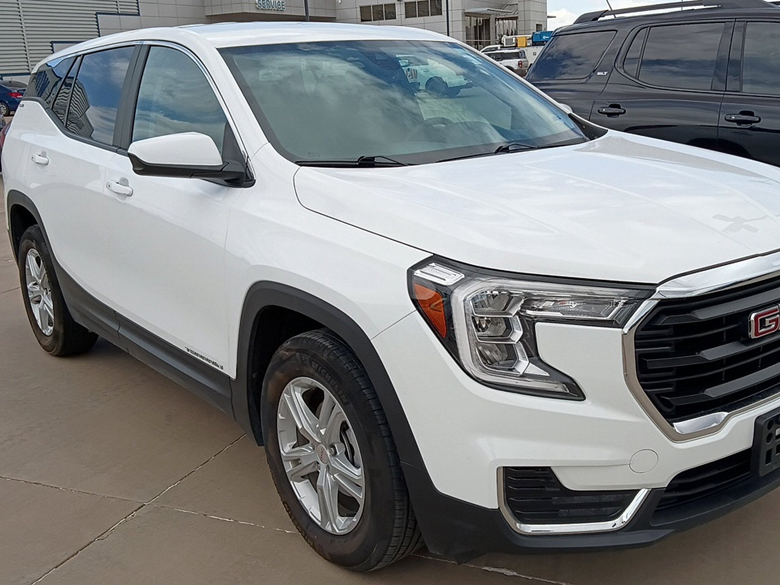 2024 GMC Terrain FWD SLE