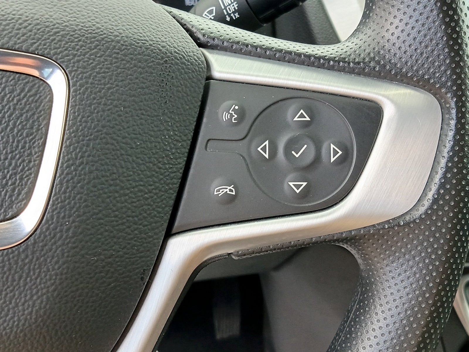2024 GMC Terrain FWD SLE