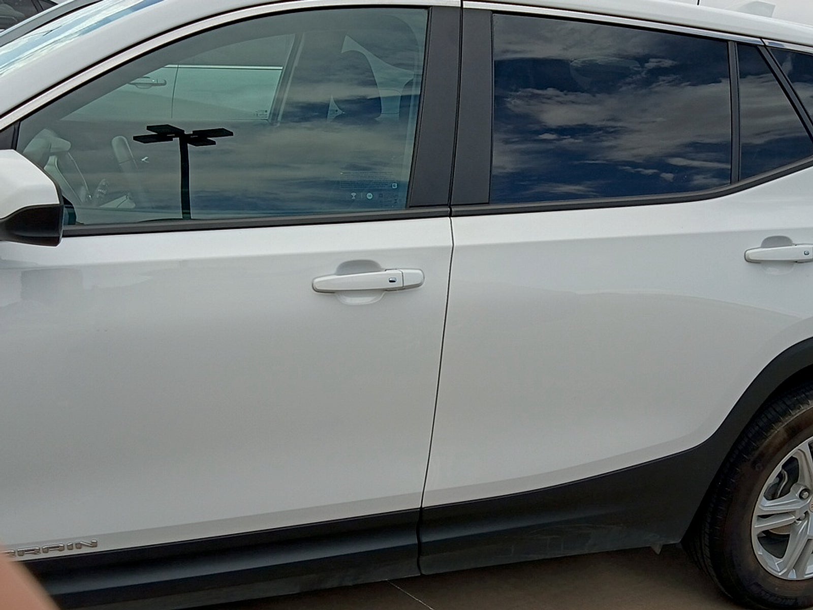 2024 GMC Terrain FWD SLE