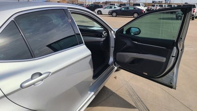 2021 Toyota Camry Hybrid XSE