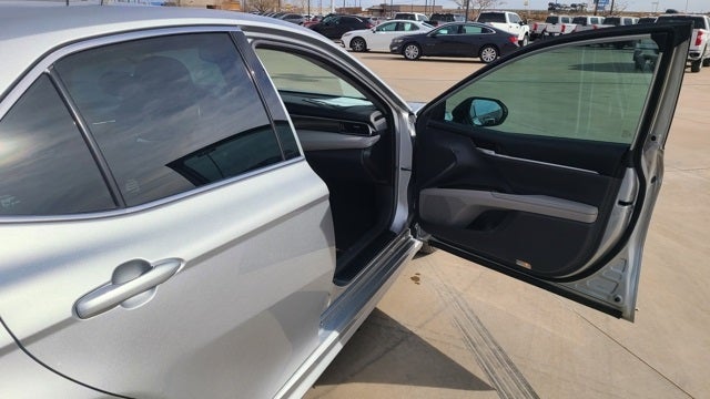 2021 Toyota Camry Hybrid XSE