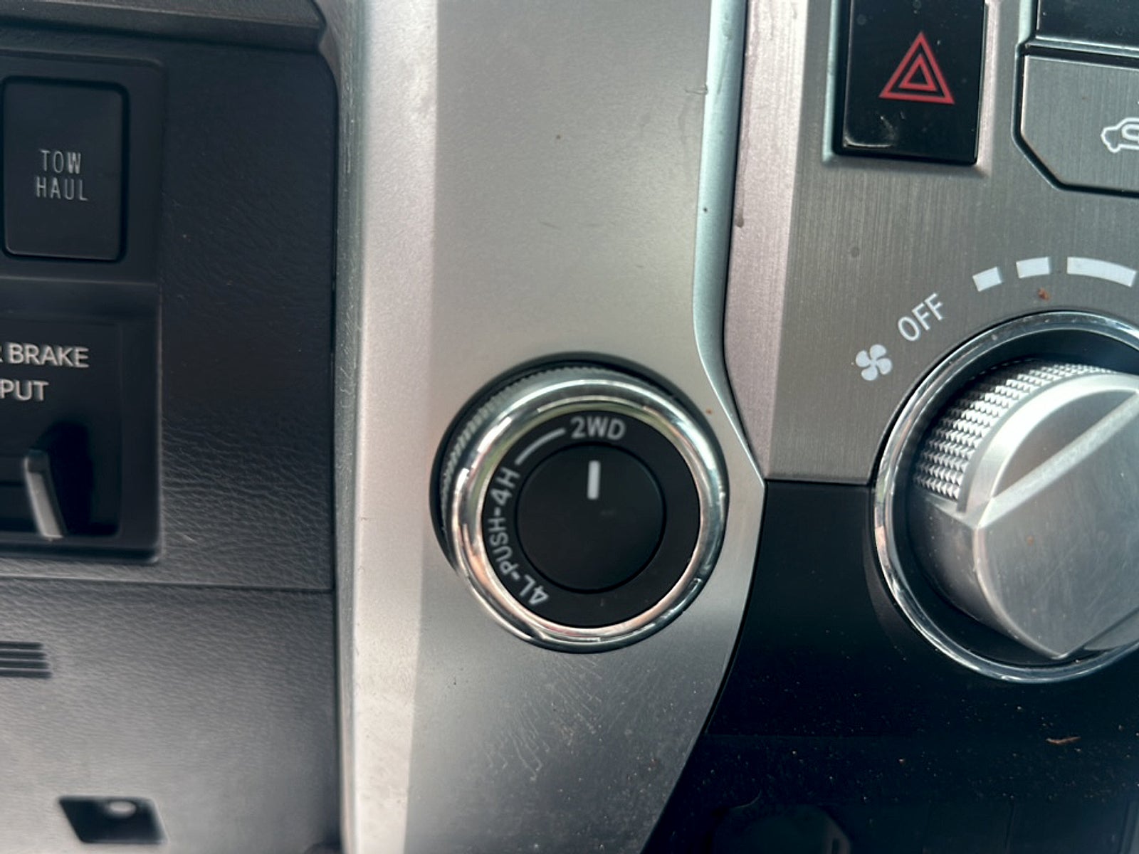 2017 Toyota Tundra 4WD Base