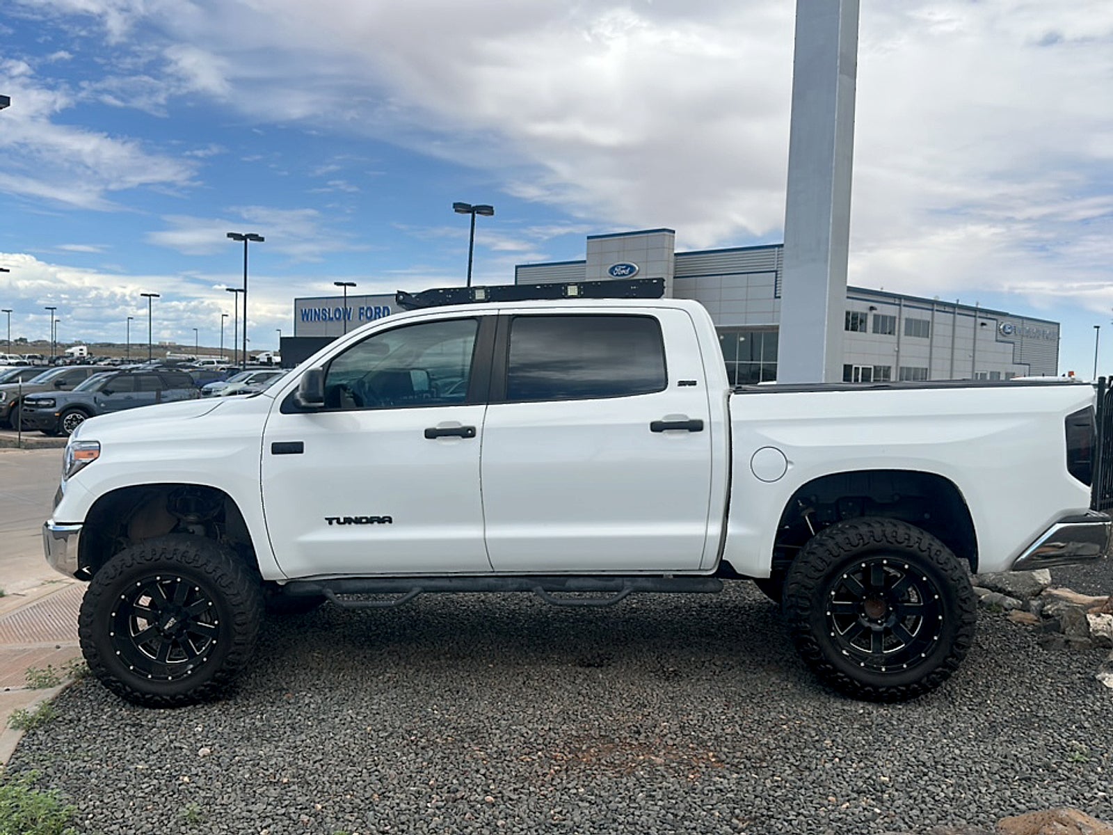 2017 Toyota Tundra 4WD Base