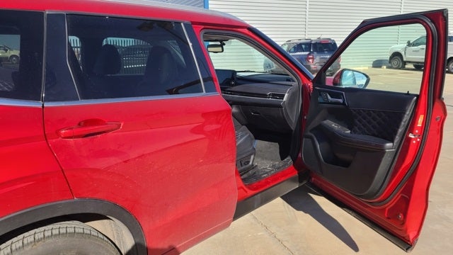 2023 Mitsubishi Outlander PHEV Base